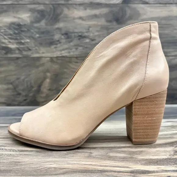 NIB Lucky Brand Joal 9M Leather Deep Notch Open Toe Pump Bootie Shootie Stone - Picture 4 of 12